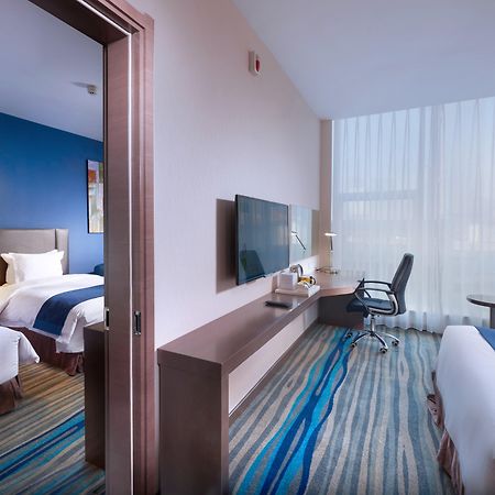 Holiday Inn Express Shenyang North Station By Ihg Zewnętrze zdjęcie
