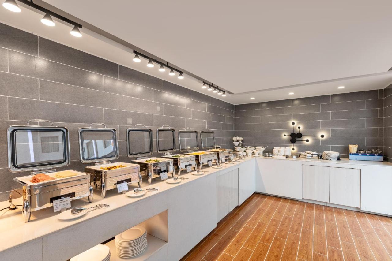 Holiday Inn Express Shenyang North Station By Ihg Zewnętrze zdjęcie